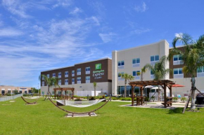  Holiday Inn Express & Suites Trinity, an IHG Hotel  Тринити